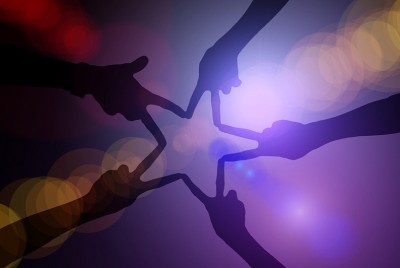 χέρια ενωμένα σχηματίζουν αστέρι