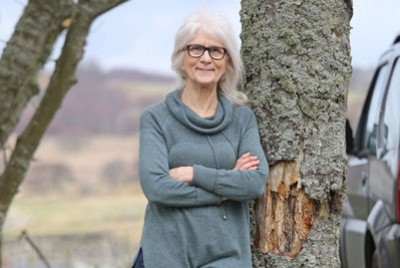 Η Jo Cameron