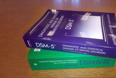 τα διαγνωστικά εγχειρίδια DSM5 και DSM IV TR