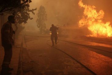 Φωτιά στην Πεντέλη: Δωρεάν ψυχολογική υποστήριξη για τους πληγέντες [οδηγίες]