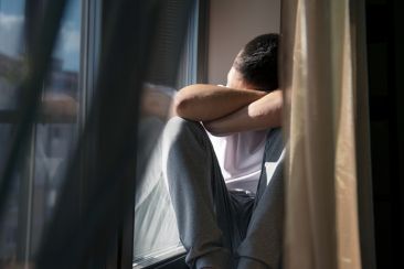 Νέα μελέτη διαπιστώνει ότι η κατάθλιψη συνδέεται με υψηλότερο κίνδυνο καρδιακής νόσου στους νέους ενήλικες