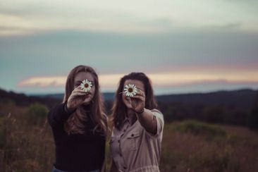 Οι μηχανισμοί του εγκεφάλου που εμπλέκονται στη μάθηση σχετίζονται επίσης και με την κοινωνική συμμόρφωση