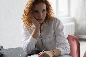 Ποια είναι τα χαρακτηριστικά ενός ευφυούς ατόμου;